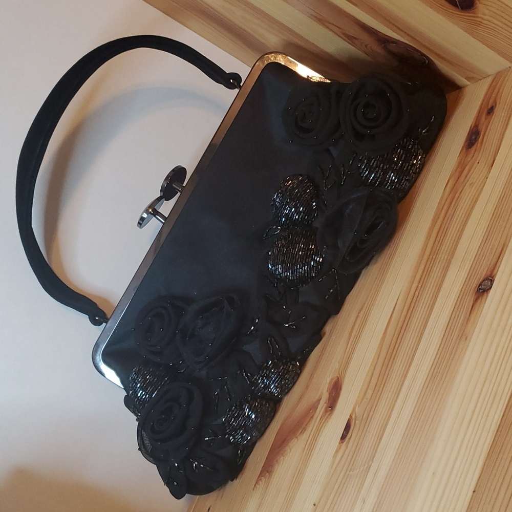 Kate Landry Black Beaded Floral Rosette Clutch Handbag Shoulder Bag Jl742